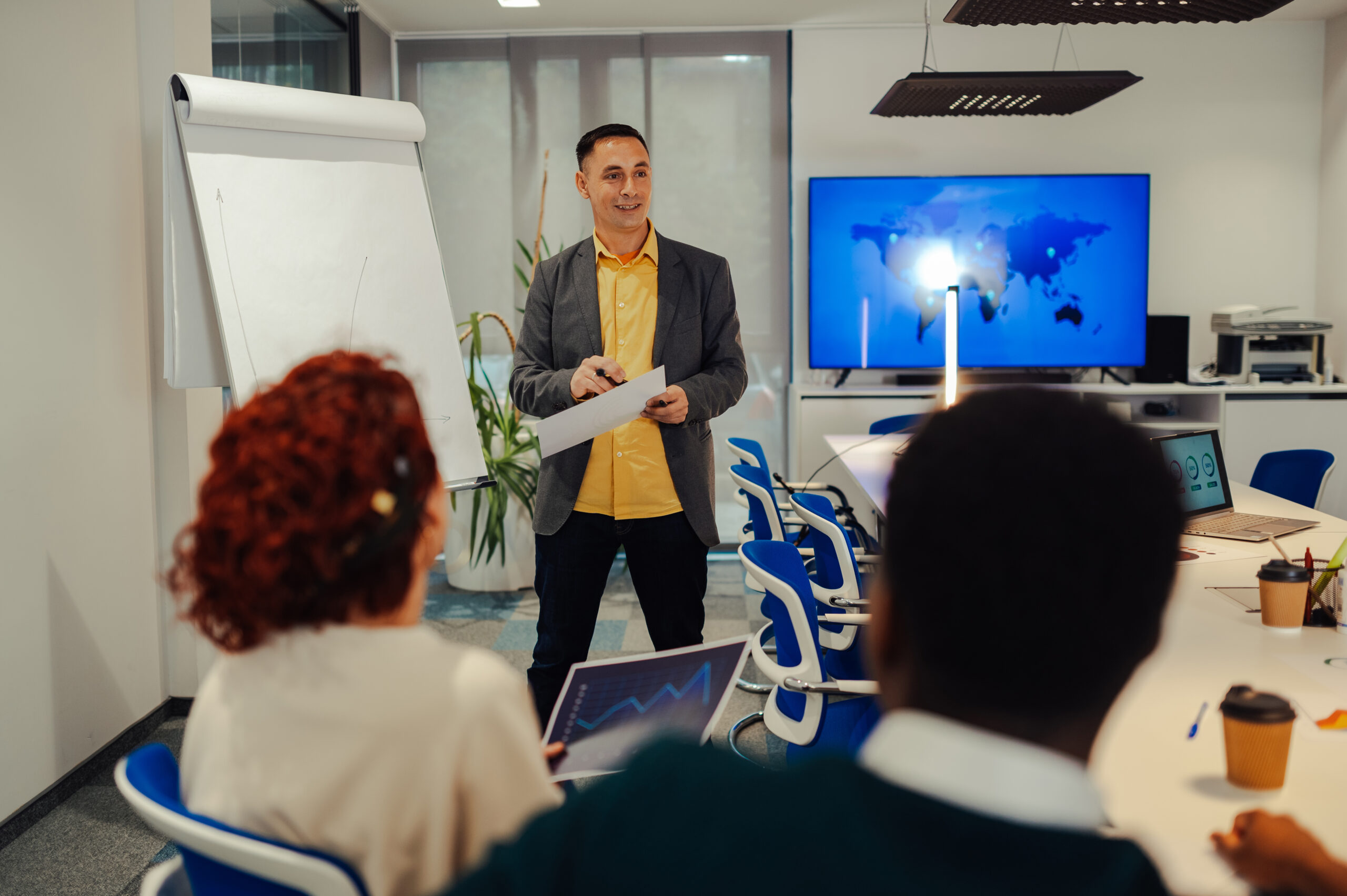 Professional presenting to students – Give an Hour to Inspire Young People